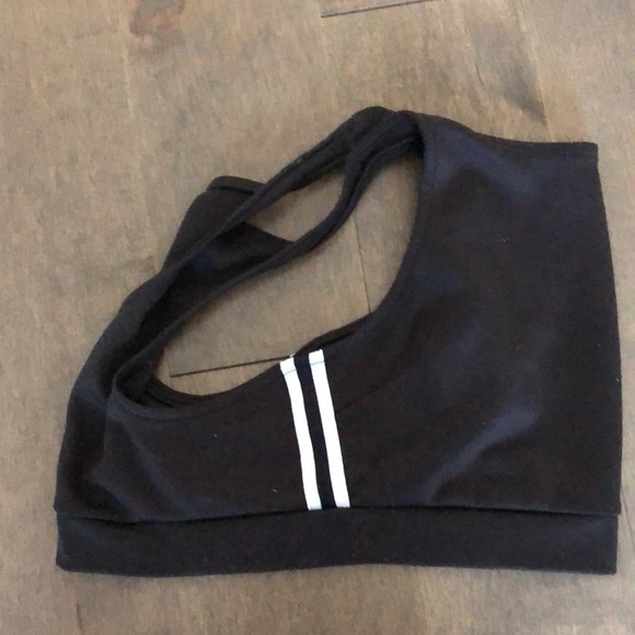 Black crop top - Picture 3 of 3